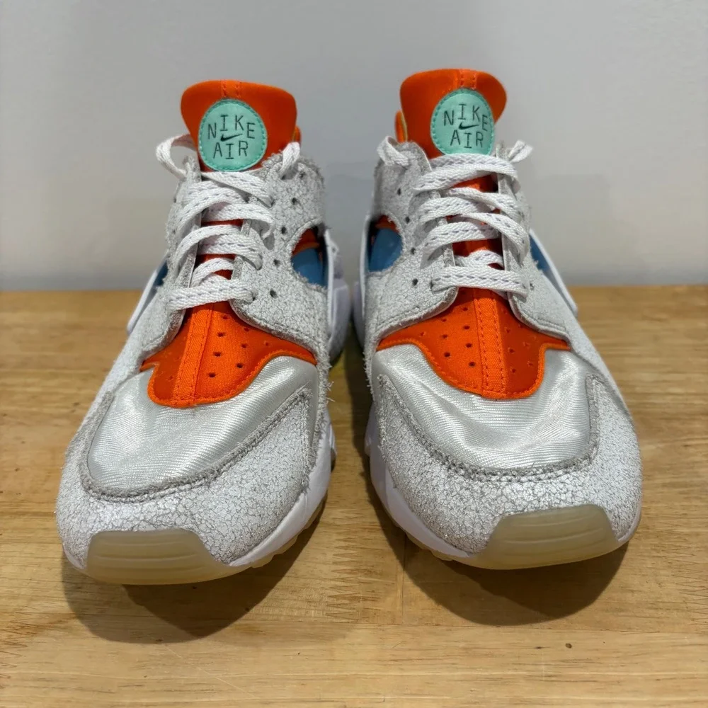 Nike‎ Air Huarache Running Shoes Mens White Orange Blue size 9.5 DX2345-100
